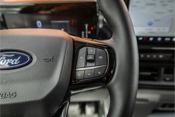 Ford Transit Custom 300 2.0 TDCI L2H1 Sport 170 PK DC | Dubbel Cabine | 360 Camera | Middenconsole | ACC | Blind Spot | Navigatie | Camera | CarPlay Elek. Trekhaak | 5-Zitter | BPM VRIJ | Verlengde fabrieksgarantie tot 11-2029