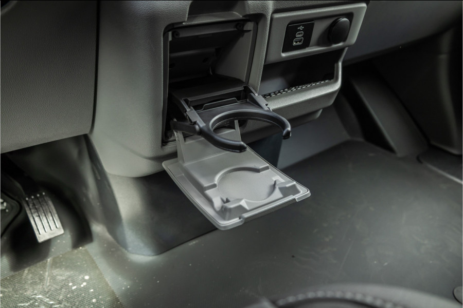 Ford Transit Custom 300 2.0 TDCI L2H1 Sport 170 PK DC | Dubbel Cabine | 360 Camera | Middenconsole | ACC | Blind Spot | Navigatie | Camera | CarPlay Elek. Trekhaak | 5-Zitter | BPM VRIJ | Verlengde fabrieksgarantie tot 11-2029