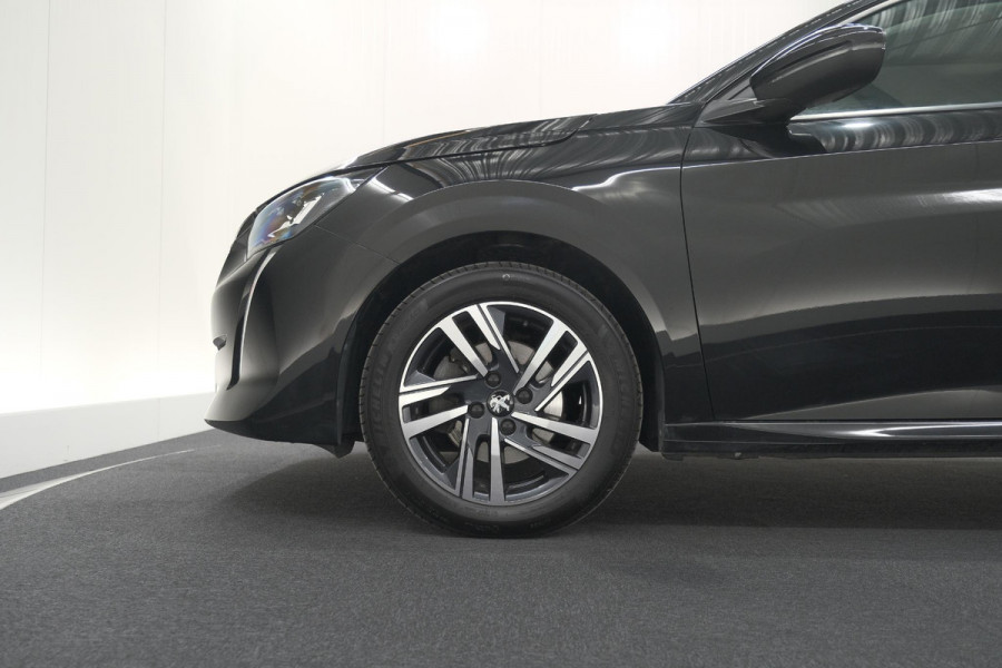 Peugeot 208 PureTech 100 EAT8 Allure | Camera | Navigatie | Apple Carplay | Parkeersensoren