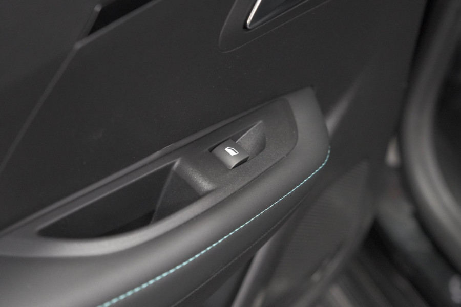Peugeot 208 PureTech 100 EAT8 Allure | Camera | Navigatie | Apple Carplay | Parkeersensoren
