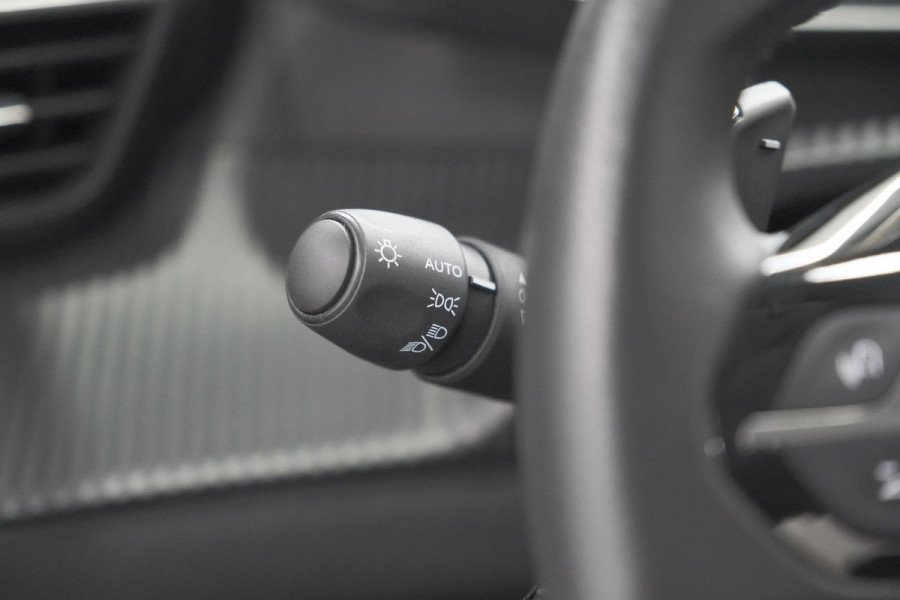 Peugeot 208 PureTech 100 EAT8 Allure | Camera | Navigatie | Apple Carplay | Parkeersensoren