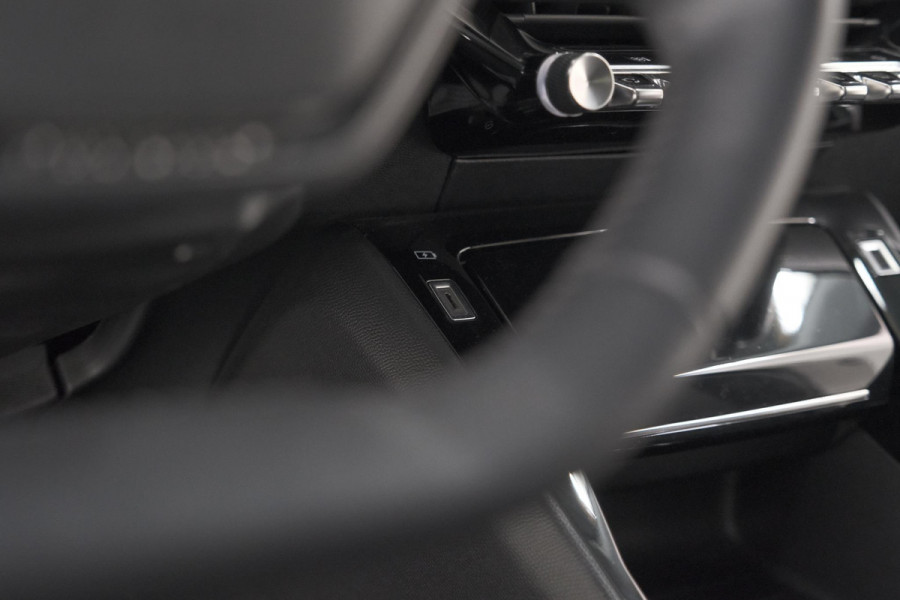 Peugeot 208 PureTech 100 EAT8 Allure | Camera | Navigatie | Apple Carplay | Parkeersensoren
