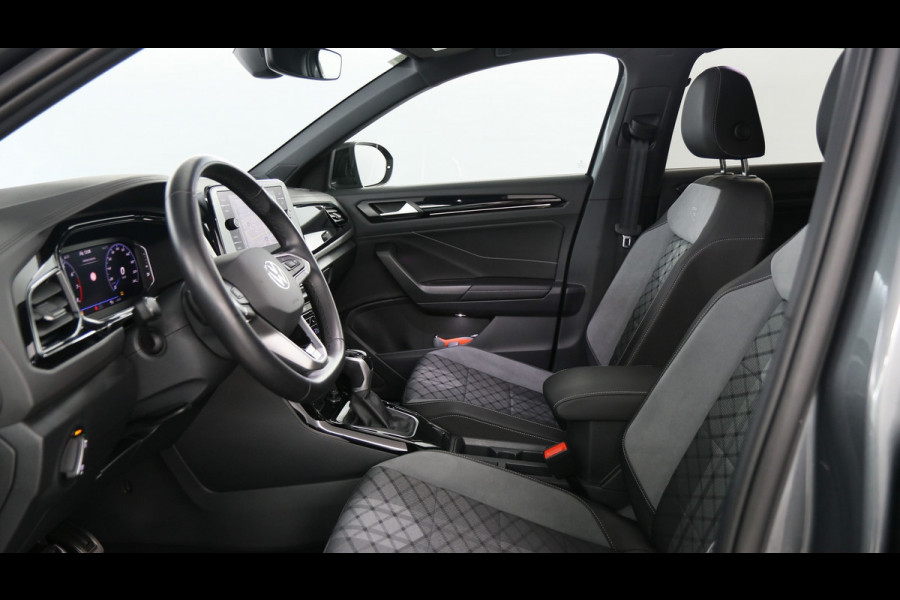 Volkswagen T-Roc 1.5 TSI 150pk R-Line Business DSG / Panoramadak / Keyless / Stoelverwarming / Camera
