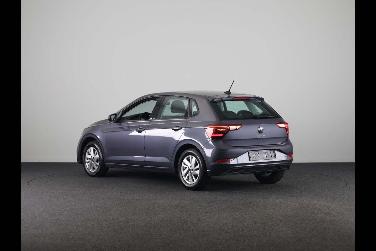Volkswagen Polo 1.0 TSI Style 95 pk Automaat (DSG) | Navigatie via App | Parkeersensoren (Park assist) | Adaptieve cruise control | Stoelverwarming | Matrix LED koplampen |
