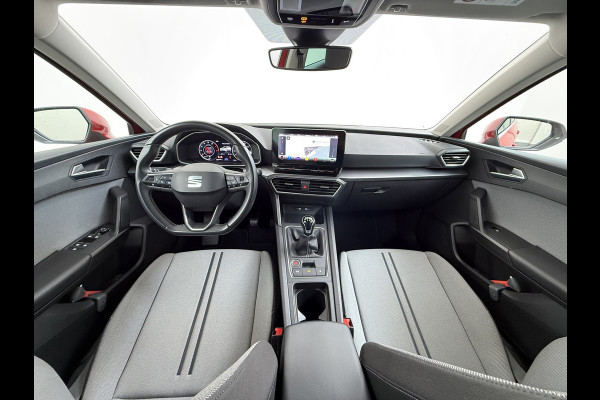 Seat Leon Sportstourer 1.5T 131pk Trekhaak Camera Adaptive-Cruise Navi Ecc Virtual Cockpit Apple Carplay/Android Auto Pdc Style Launch Edi Lmv Led DAB Keyless Isofix Front assist Regensensor Bluetooth Rijstrooksensor 1e Eigenaar Origineel Nederlandse Auto