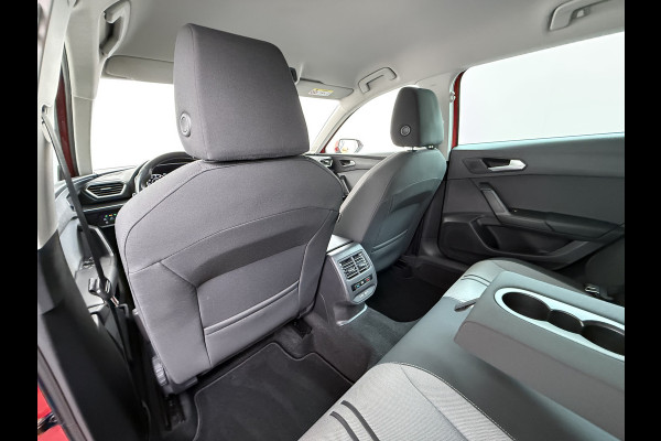 Seat Leon Sportstourer 1.5T 131pk Trekhaak Camera Adaptive-Cruise Navi Ecc Virtual Cockpit Apple Carplay/Android Auto Pdc Style Launch Edi Lmv Led DAB Keyless Isofix Front assist Regensensor Bluetooth Rijstrooksensor 1e Eigenaar Origineel Nederlandse Auto