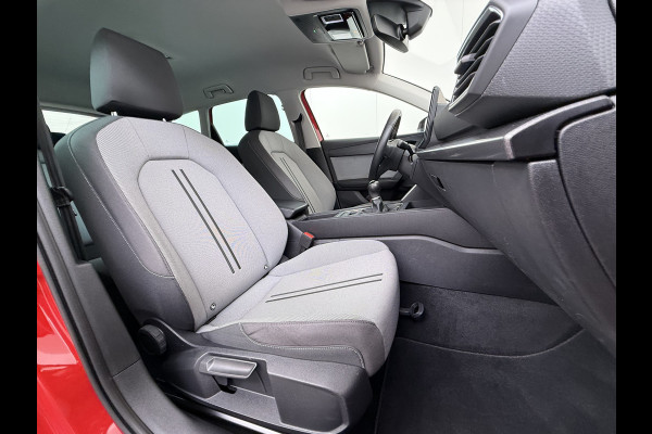 Seat Leon Sportstourer 1.5T 131pk Trekhaak Camera Adaptive-Cruise Navi Ecc Virtual Cockpit Apple Carplay/Android Auto Pdc Style Launch Edi Lmv Led DAB Keyless Isofix Front assist Regensensor Bluetooth Rijstrooksensor 1e Eigenaar Origineel Nederlandse Auto