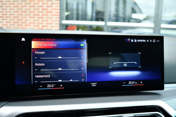 BMW 3-serie 330e xDrive M-Sport Pro Pano M-zetels ACC HUD 19inch El-klep