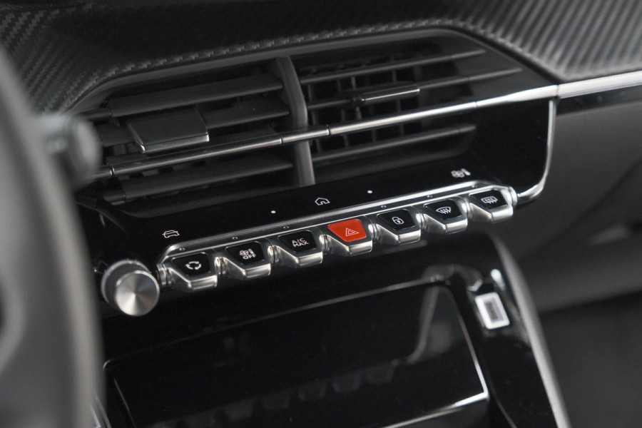 Peugeot e-2008 EV Allure Avantage 54 kWh | 11 KW Laadfunctie | Parkeersensoren | Apple Carplay