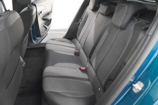 Peugeot e-2008 EV Allure Avantage 54 kWh | 11 KW Laadfunctie | Parkeersensoren | Apple Carplay