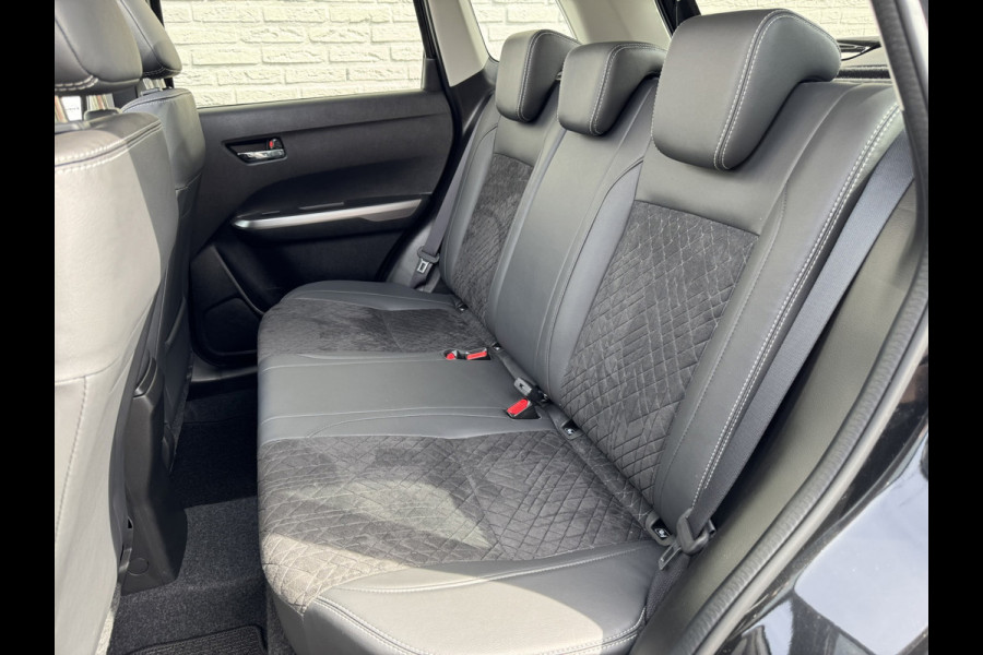 Suzuki Vitara 1.5 Hybrid Automaat Panorama Adapt Cruise Camera+Pdc Navigatie Carplay Stoelverwarming