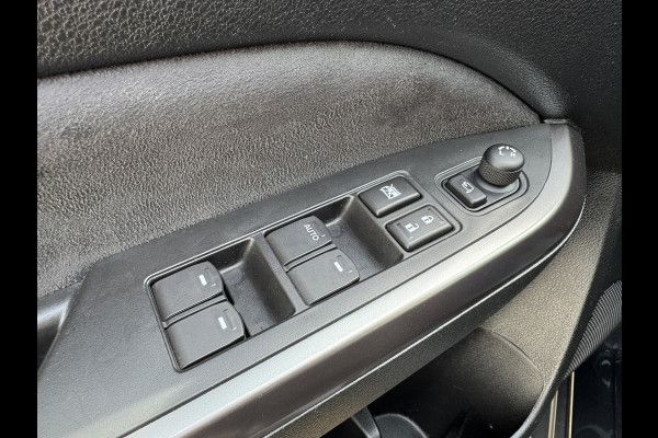 Suzuki Vitara 1.5 Hybrid Automaat Panorama Adapt Cruise Camera+Pdc Navigatie Carplay Stoelverwarming