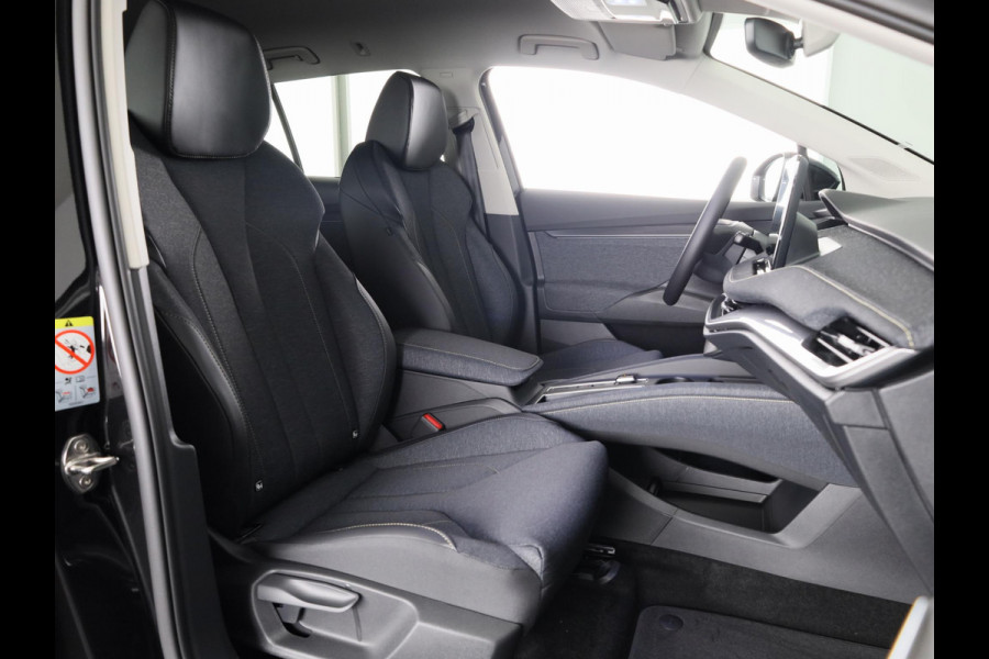 Škoda Elroq 60 Business Edition - Tour 204pk Black Pakket | Trekhaak | 20 inch RS | Stoelverwarming | Adaptive Cruise Control | Blind Spot