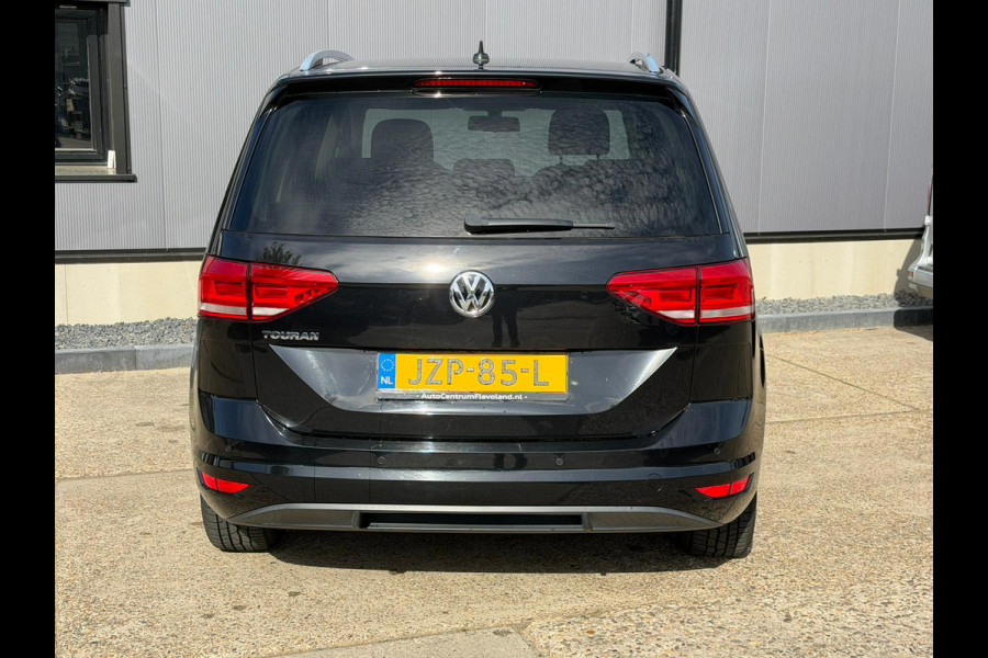 Volkswagen Touran 1.5 TSI Comfortline Business 7p NAVI - ACC - STOELVERW.
