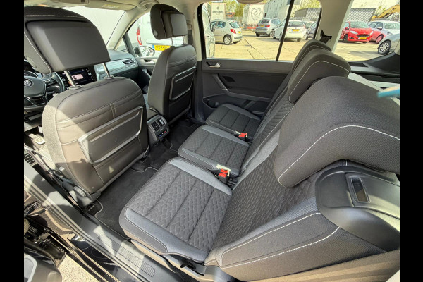 Volkswagen Touran 1.5 TSI Comfortline Business 7p NAVI - ACC - STOELVERW.