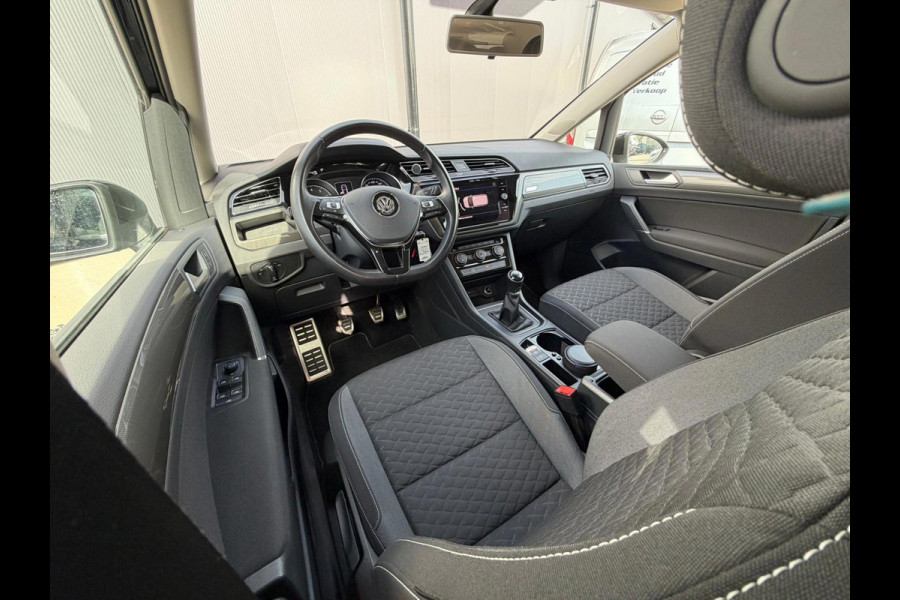 Volkswagen Touran 1.5 TSI Comfortline Business 7p NAVI - ACC - STOELVERW.