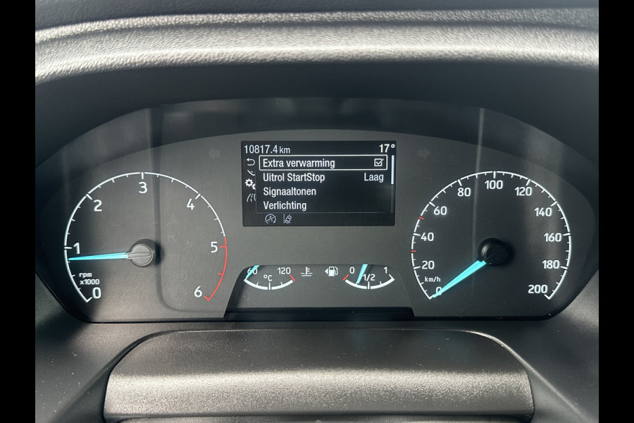 Ford Transit 2.0 TDCI 130 PK 3.5T / PICK UP / ** 10.817 KM ** / 7 PERSOONS DUBBELE CABINE / ECC / CRUISE / STANDKACHEL / DUBBEL LUCHT / STOEL