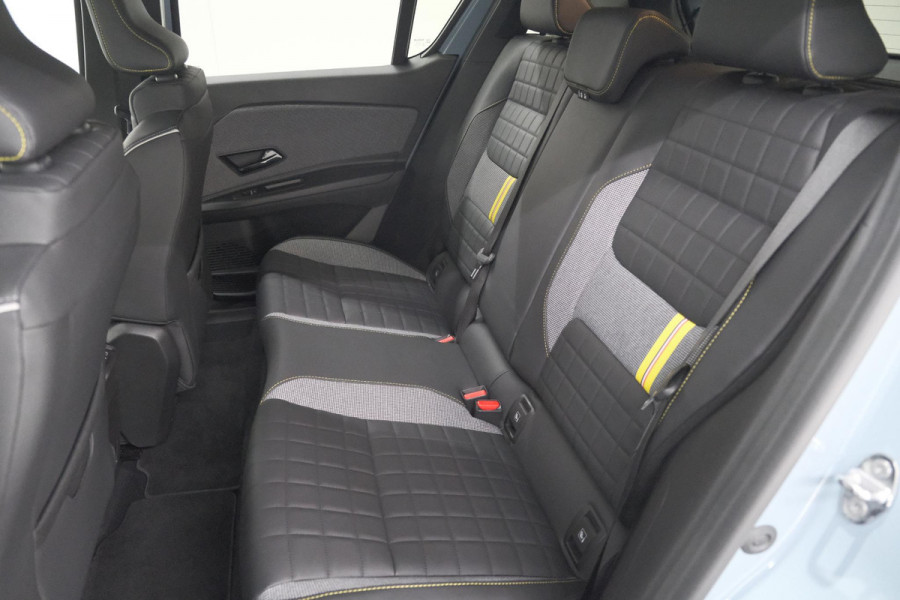 Renault 4 comfort range iconic 52 kWh | Elektrische Kofferklep | Camera | Dodehoekdetectie | Adaptieve Cruise Control