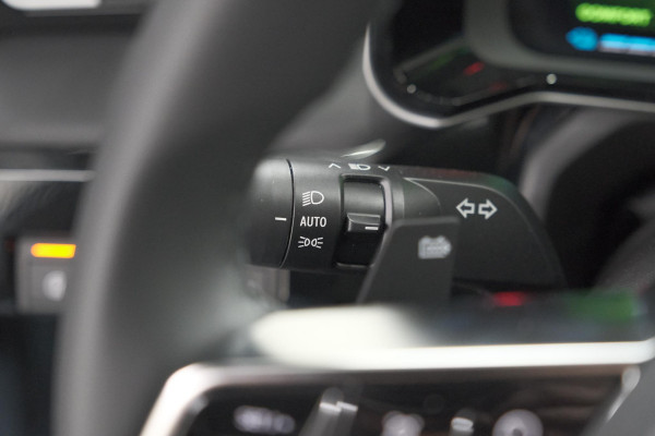 Renault 4 comfort range iconic 52 kWh | Elektrische Kofferklep | Camera | Dodehoekdetectie | Adaptieve Cruise Control