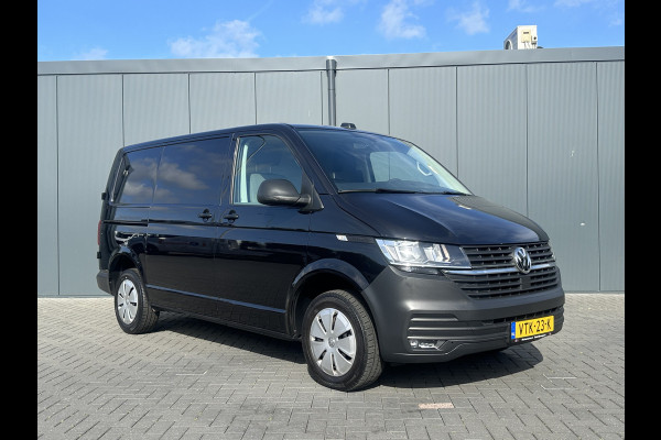 Volkswagen Transporter 2.0 TDI 150 PK DSG AUTOMAAT / L1H1 / 1e EIG. / CRUISE / AIRCO / APPLE CARPLAY / ANDROID AUTO / NAVI / PDC