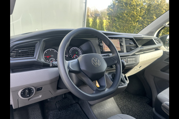 Volkswagen Transporter 2.0 TDI 150 PK DSG AUTOMAAT / L1H1 / 1e EIG. / CRUISE / AIRCO / APPLE CARPLAY / ANDROID AUTO / NAVI / PDC