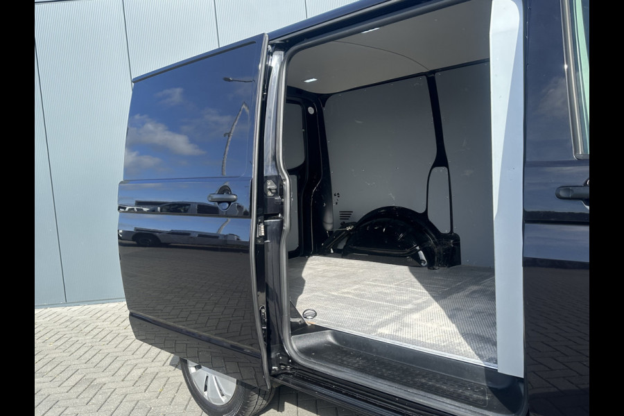 Volkswagen Transporter 2.0 TDI 150 PK DSG AUTOMAAT / L1H1 / 1e EIG. / CRUISE / AIRCO / APPLE CARPLAY / ANDROID AUTO / NAVI / PDC