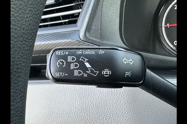 Volkswagen Transporter 2.0 TDI 150 PK DSG AUTOMAAT / L1H1 / 1e EIG. / CRUISE / AIRCO / APPLE CARPLAY / ANDROID AUTO / NAVI / PDC