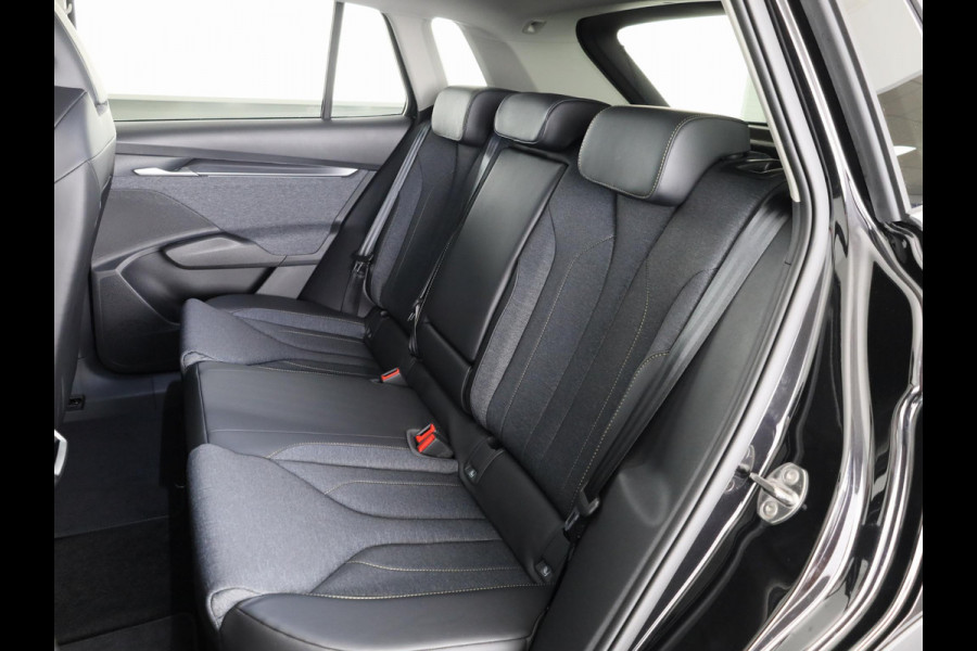 Škoda Elroq 60 Business Edition - Tour 204pk | Trekhaak | 21 inch Black | Stoelverwarming | Adaptive Cruise Control | Blind Spot