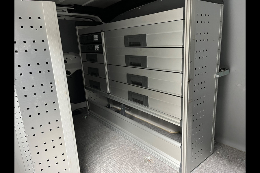 Peugeot Expert L3H1 SERVICEWAGEN AUTOMAAT 2.0 BlueHDI 145PK euro6 Long Premium, 3Persoons, BOTT INRICHTING, RIJKLAARPRIJS!