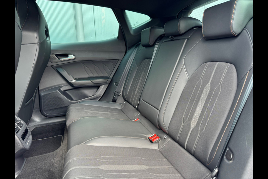 CUPRA Formentor 1.4 e-Hybrid 245pk * Trekhaak * Camera * Stoelverwarming * Elek. klep *