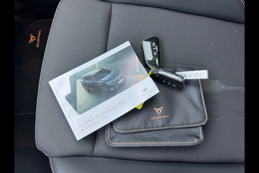 CUPRA Formentor 1.4 e-Hybrid 245pk * Trekhaak * Camera * Stoelverwarming * Elek. klep *