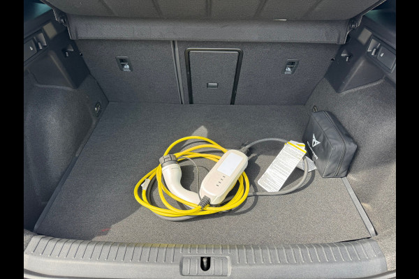 CUPRA Formentor 1.4 e-Hybrid 245pk * Trekhaak * Camera * Stoelverwarming * Elek. klep *