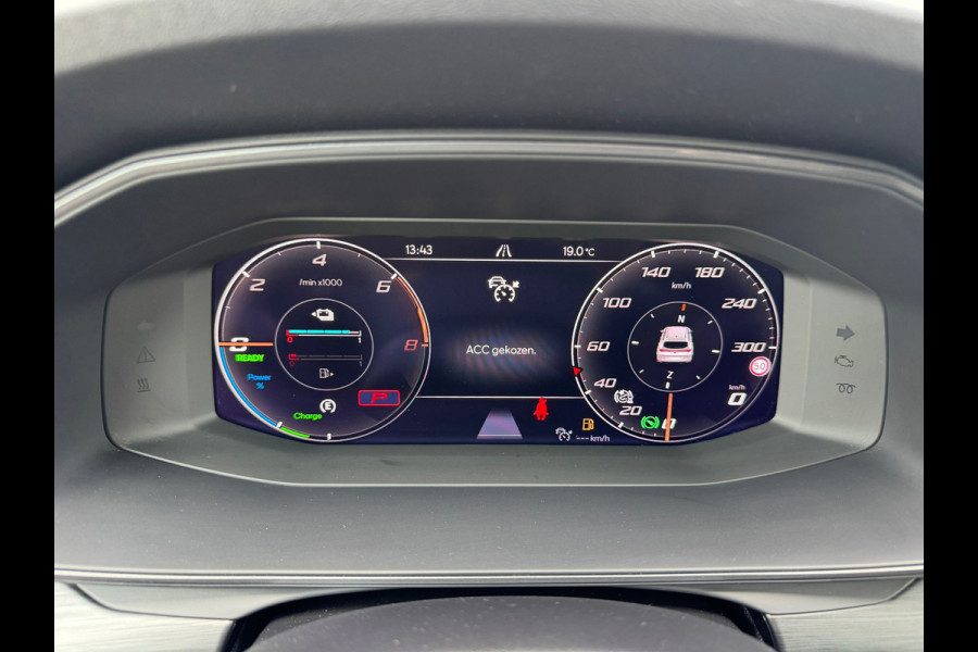 CUPRA Formentor 1.4 e-Hybrid 245pk * Trekhaak * Camera * Stoelverwarming * Elek. klep *