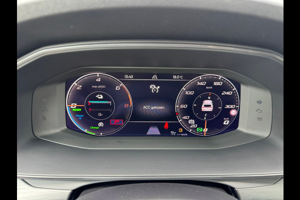 CUPRA Formentor 1.4 e-Hybrid 245pk * Trekhaak * Camera * Stoelverwarming * Elek. klep *