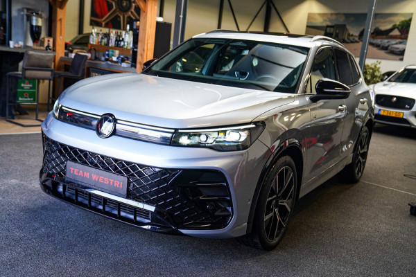 Volkswagen Tiguan 1.5 eTSI R-Line Edition | 360 camera | Massage | Stuurwiel Verwarming | IQ Light | NIEUW