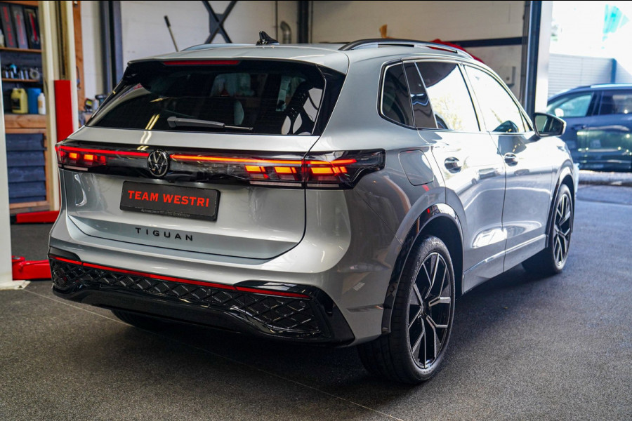 Volkswagen Tiguan 1.5 eTSI R-Line Edition | 360 camera | Massage | Stuurwiel Verwarming | IQ Light | NIEUW