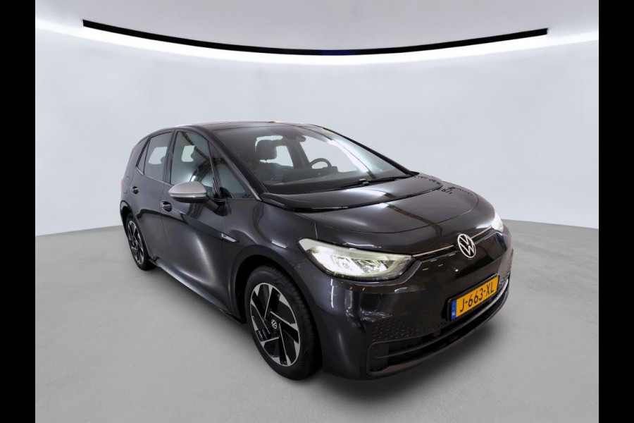 Volkswagen ID.3 First 58 kWh 204pk | Navi | 18" | Stoel/Stuurverw. | App-Connect | PDC