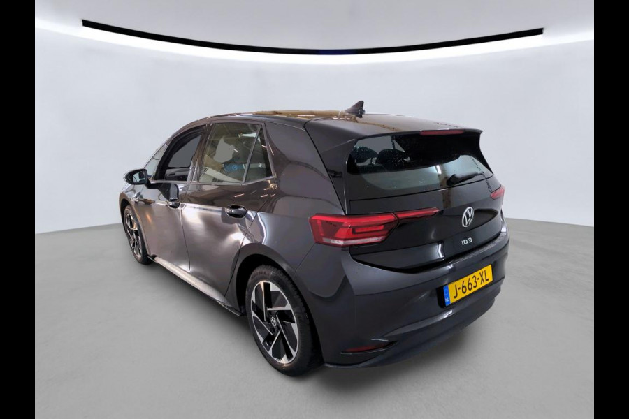 Volkswagen ID.3 First 58 kWh 204pk | Navi | 18" | Stoel/Stuurverw. | App-Connect | PDC