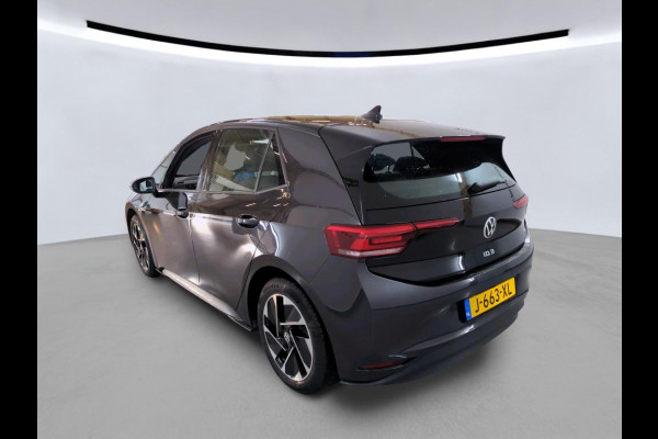 Volkswagen ID.3 First 58 kWh 204pk | Navi | 18" | Stoel/Stuurverw. | App-Connect | PDC