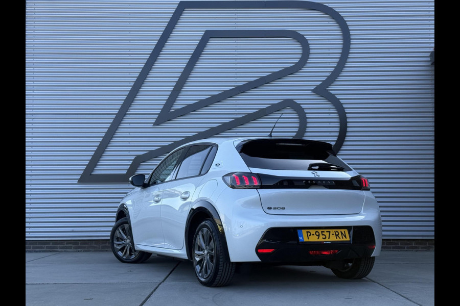 Peugeot e-208 EV Allure Pack 50 kWh 2e Eigenaar|SoH 91,19%|Navi|Carplay|Camera|Clima|Cruise|PDC|Dealer Onderhouden|APK tot 11-2027