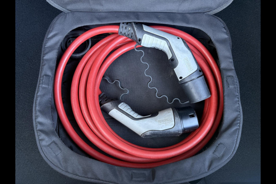 Peugeot e-208 EV Allure Pack 50 kWh 2e Eigenaar|SoH 91,19%|Navi|Carplay|Camera|Clima|Cruise|PDC|Dealer Onderhouden|APK tot 11-2027