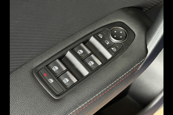 Renault Captur 1.3 TCe 140 R.S. Line | Groot Navi | 18" | 360 | Stoel-Stuur & voorruit verwarming | 100% Dealer onderhouden!