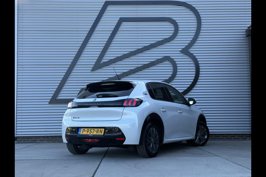Peugeot e-208 EV Allure Pack 50 kWh 2e Eigenaar|SoH 91,19%|Navi|Carplay|Camera|Clima|Cruise|PDC|Dealer Onderhouden|APK tot 11-2027