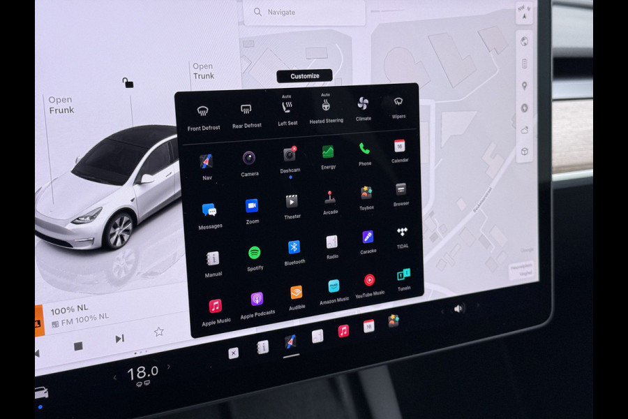 Tesla Model Y Long Range AWD 514pk Warmtepomp SOH 93% Leder Panoramadak Matrix-LED Autopilot Elektr.Stuur+Stoel+Verwarmd Navi Ecc Premium Audi Elektr.Stuur+Stoel+Verwarmd Navi Ecc Premium Audio Keyless Privacy Glass 4WD 1e Eigenaar Fabrieksgarantie tot 23-2-2027 Garantie op Accu en Motoren 23-02-2031/192.000km