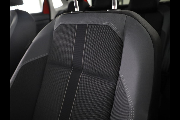 Volkswagen Polo 1.0 TSI Style 95 pk Automaat (DSG) | Navigatie | Parkeersensoren | Adaptieve cruise control | Matrix LED koplampen | Stoelverwarming |