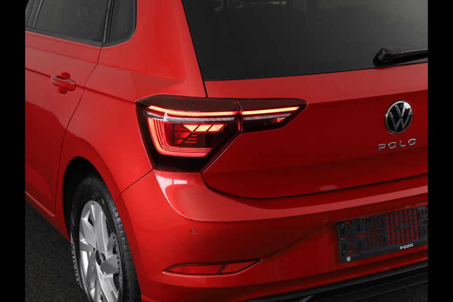 Volkswagen Polo 1.0 TSI Style 95 pk Automaat (DSG) | Navigatie | Parkeersensoren | Adaptieve cruise control | Matrix LED koplampen | Stoelverwarming |