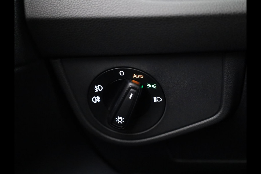 Volkswagen Polo 1.0 TSI Style 95 pk Automaat (DSG) | Navigatie | Parkeersensoren | Adaptieve cruise control | Matrix LED koplampen | Stoelverwarming |