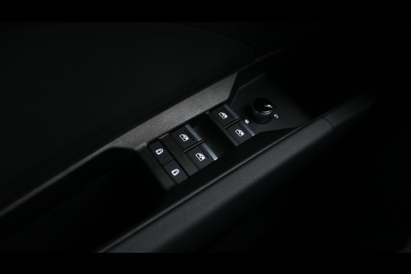 Audi Q4 e-tron 45 quattro S Edition 82 kWh Assistentie Plus | Zwart optiek | Carplay Demo Roel