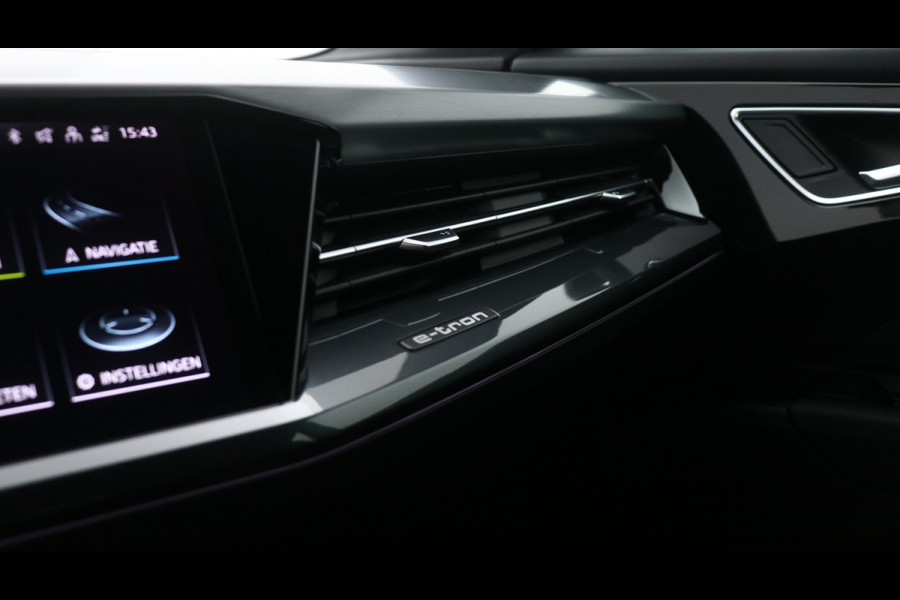 Audi Q4 e-tron 45 quattro S Edition 82 kWh Assistentie Plus | Zwart optiek | Carplay Demo Roel