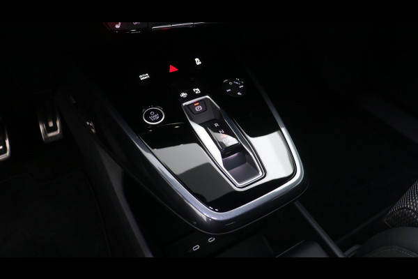 Audi Q4 e-tron 45 quattro S Edition 82 kWh Assistentie Plus | Zwart optiek | Carplay Demo Roel